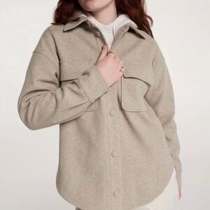 Calia Women’s Elegant Patch Pocket Shacket Oatmeal